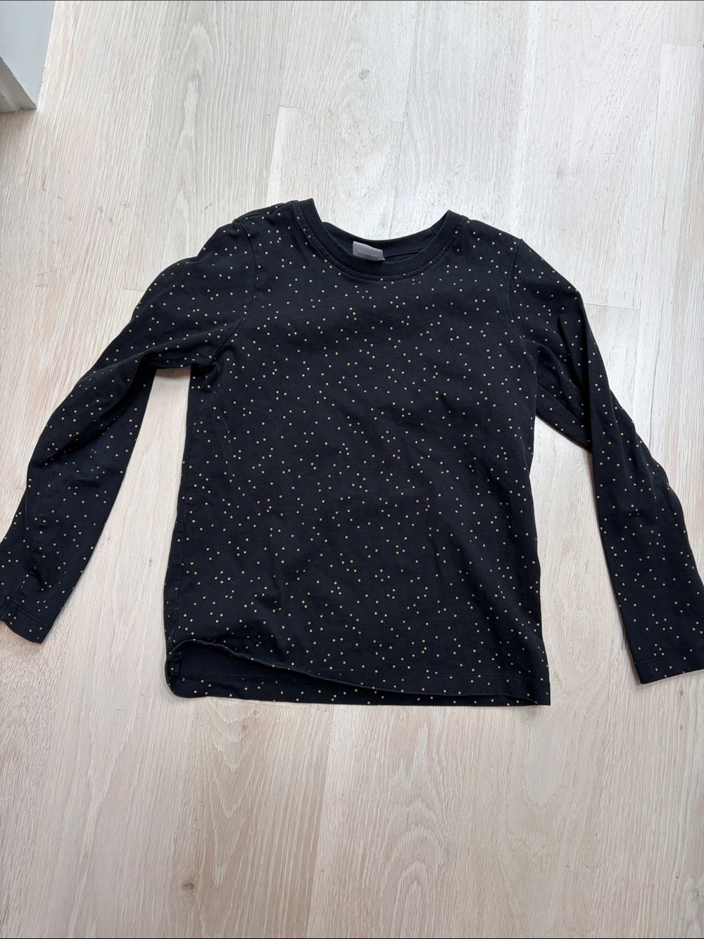 Hanna Andersson Black Long Sleeve Tee with Gold Dot Accent